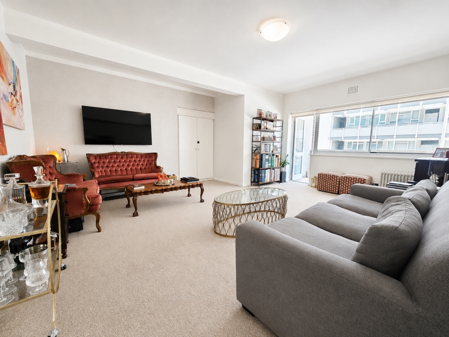 1 Bedroom Property for Sale in Sea Point Western Cape